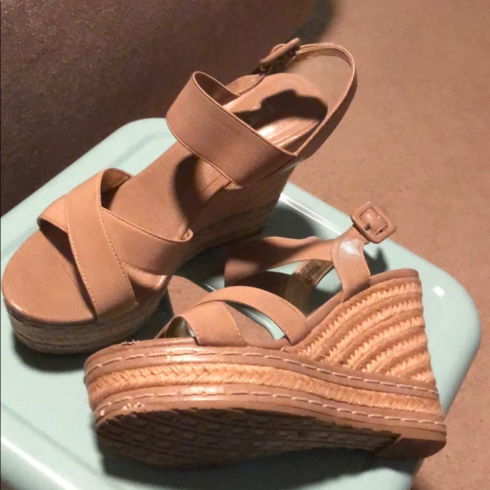 Charles David - Wedges - Picture 2 of 5